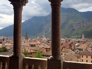 P8127134a.jpg